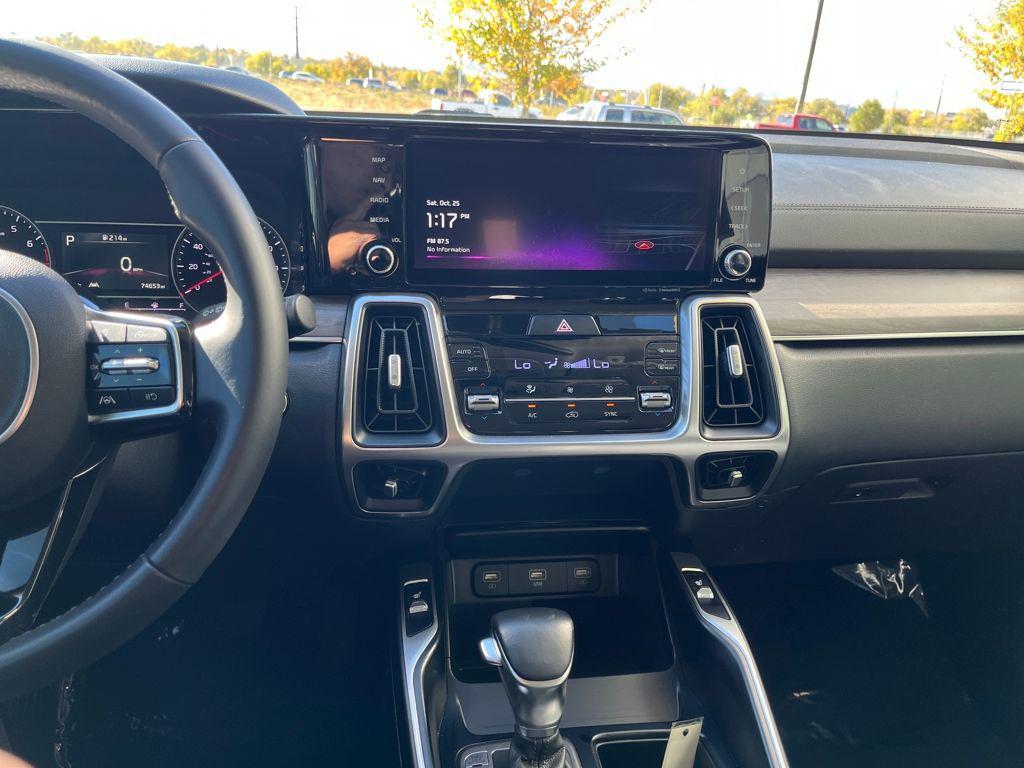 used 2022 Kia Sorento car, priced at $24,994