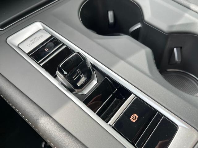 new 2025 Volkswagen Atlas car, priced at $39,711