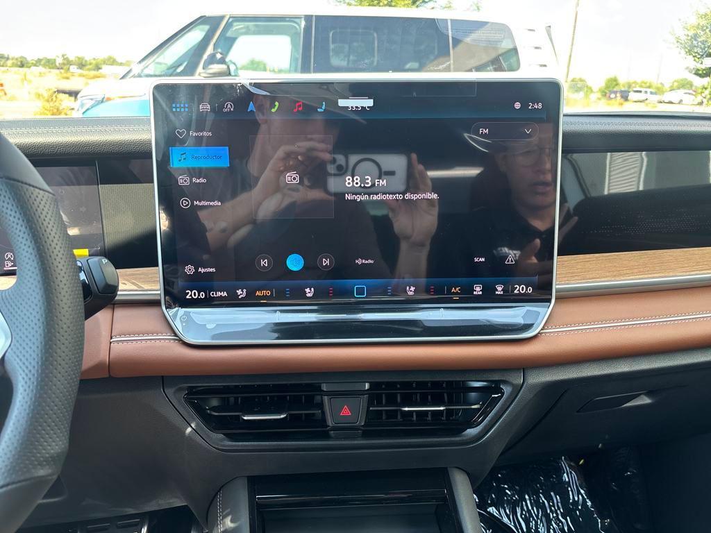 new 2025 Volkswagen Tiguan car, priced at $41,980