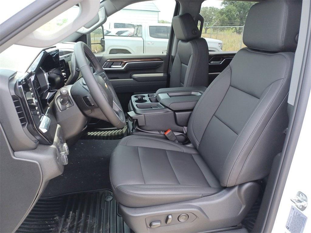 new 2025 Chevrolet Silverado 3500 car, priced at $79,045