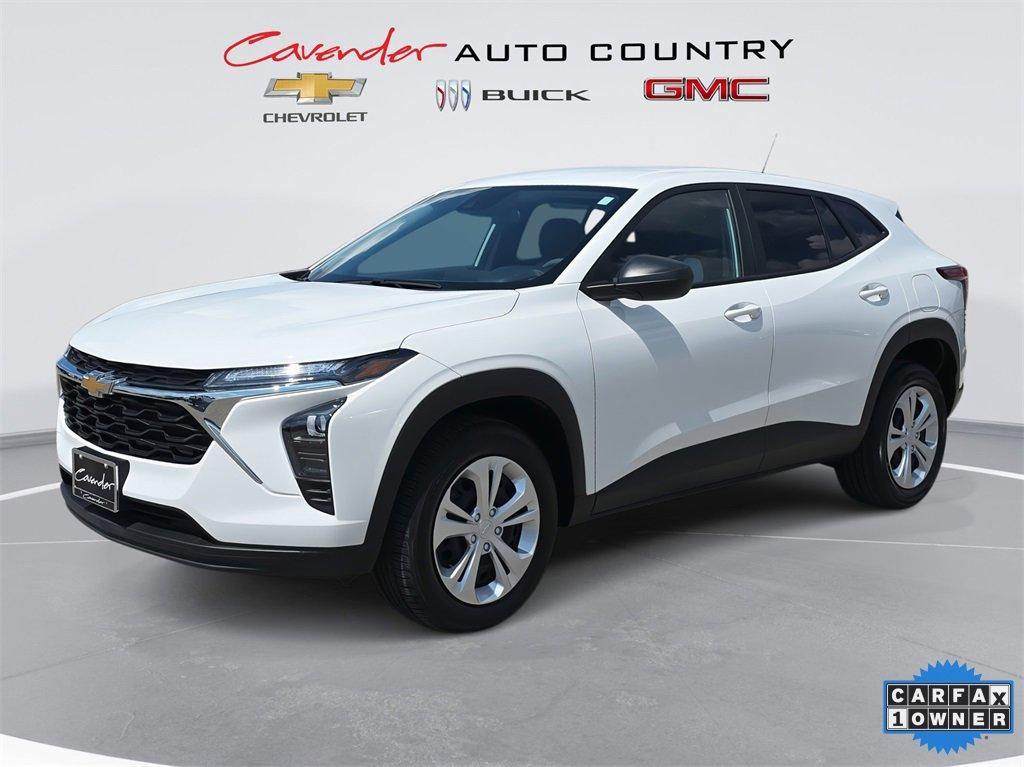 used 2025 Chevrolet Trax car, priced at $22,087