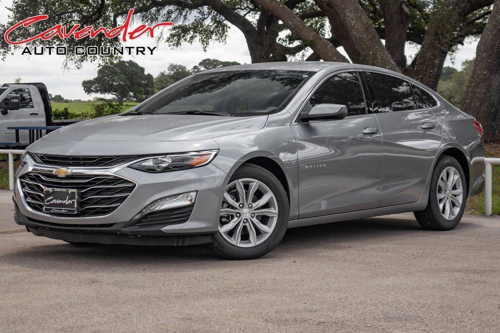 new 2025 Chevrolet Malibu car, priced at $29,295