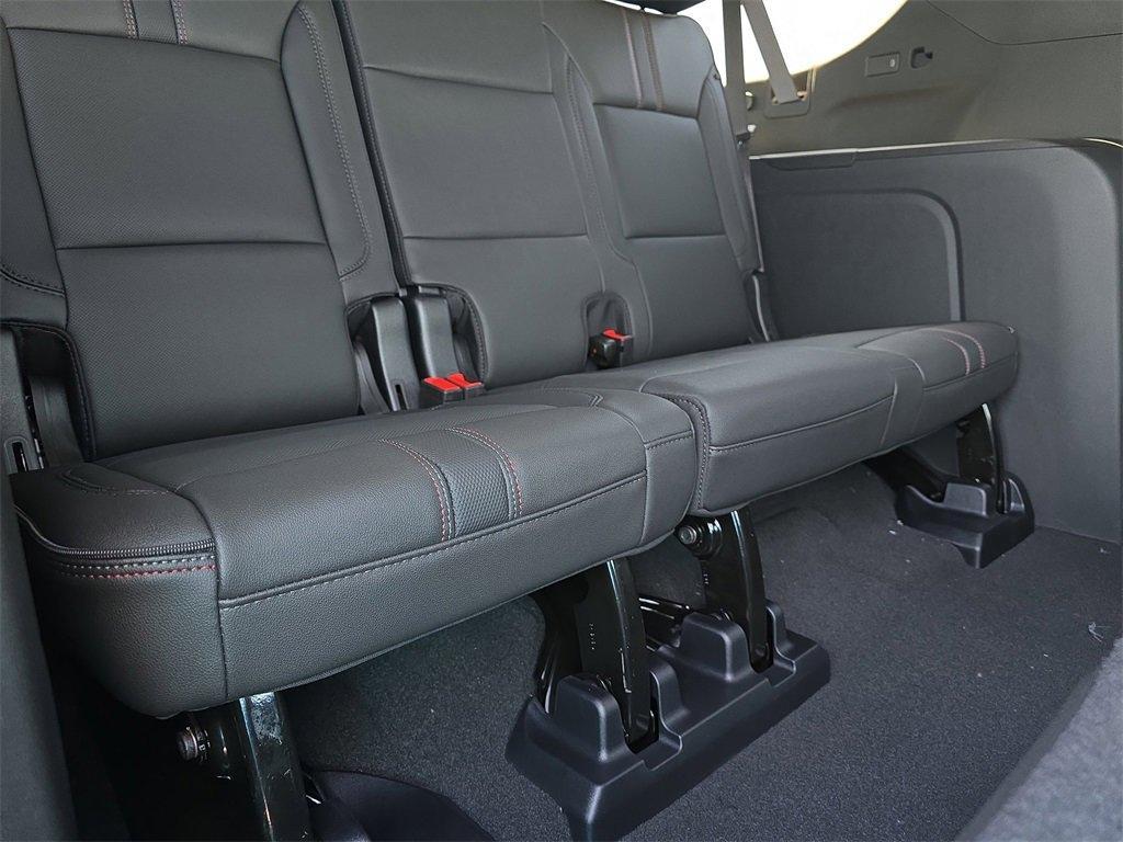 new 2025 Chevrolet Suburban car, priced at $81,005