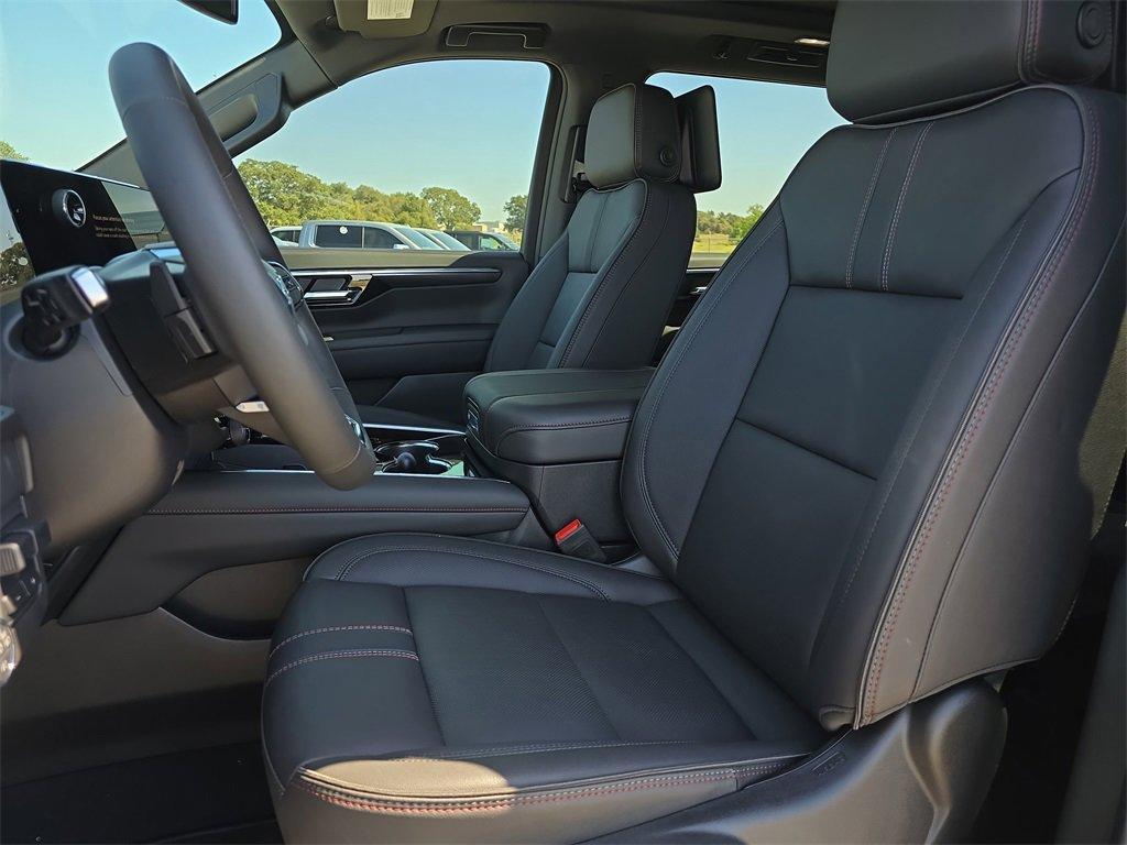 new 2025 Chevrolet Suburban car, priced at $81,005