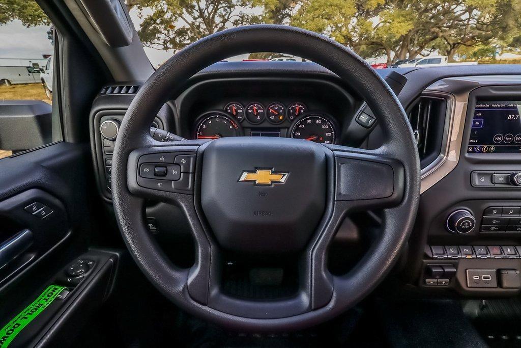 new 2025 Chevrolet Silverado 2500 car, priced at $53,660