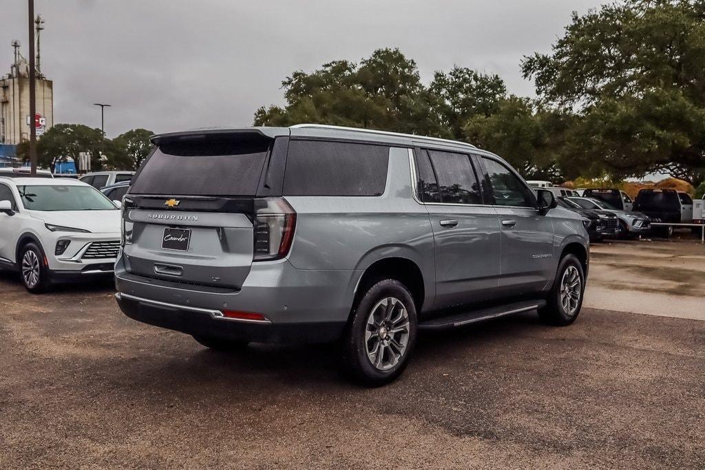 new 2025 Chevrolet Suburban car, priced at $76,220