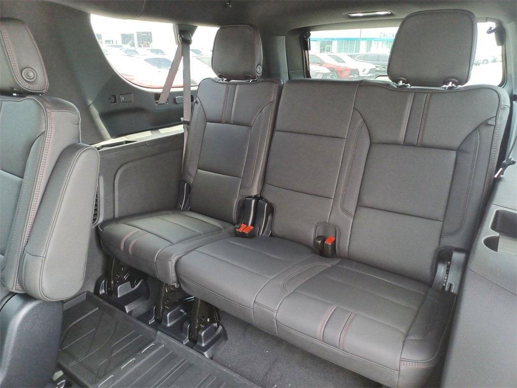 new 2025 Chevrolet Suburban car, priced at $84,900