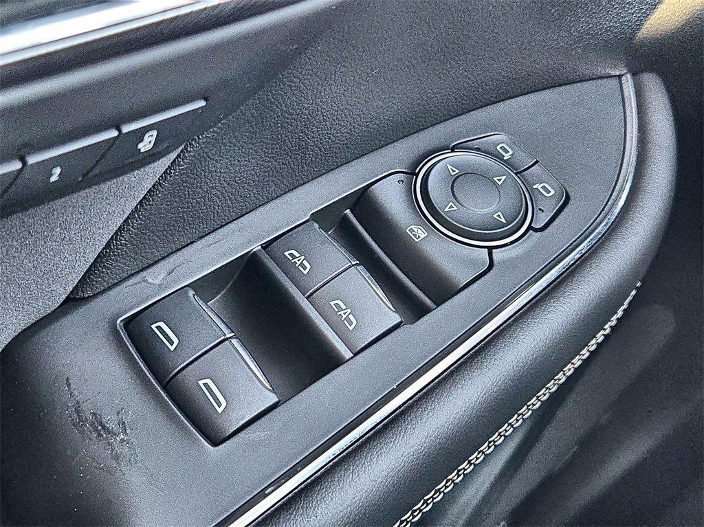 new 2025 Buick Envision car, priced at $39,894