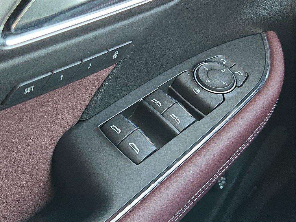 new 2025 Buick Envision car, priced at $40,268