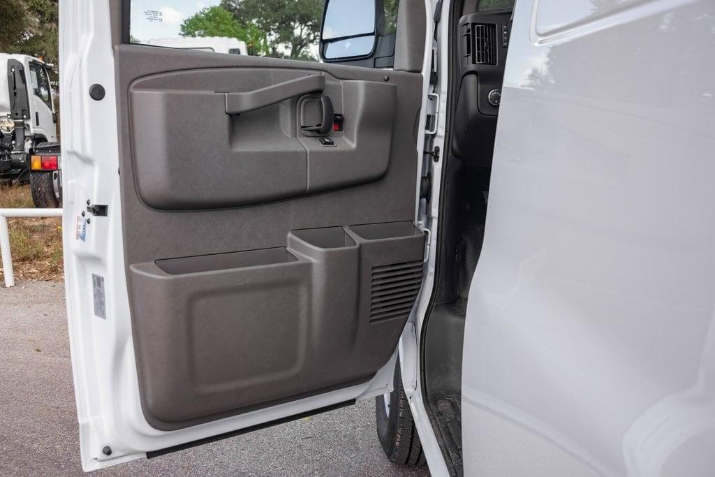 new 2024 GMC Savana 2500 car, priced at $45,081