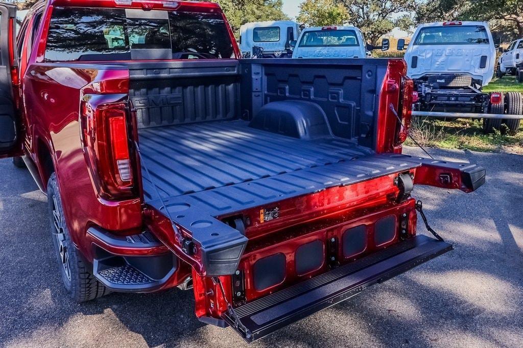 new 2025 GMC Sierra 1500 car, priced at $70,835