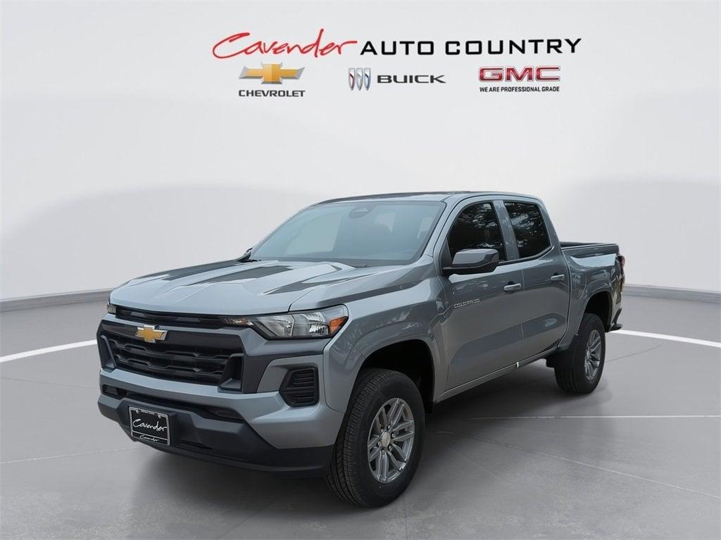 new 2025 Chevrolet Colorado car, priced at $38,490