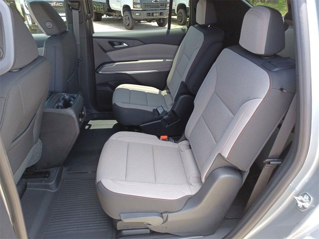 new 2026 Chevrolet Traverse car, priced at $43,428