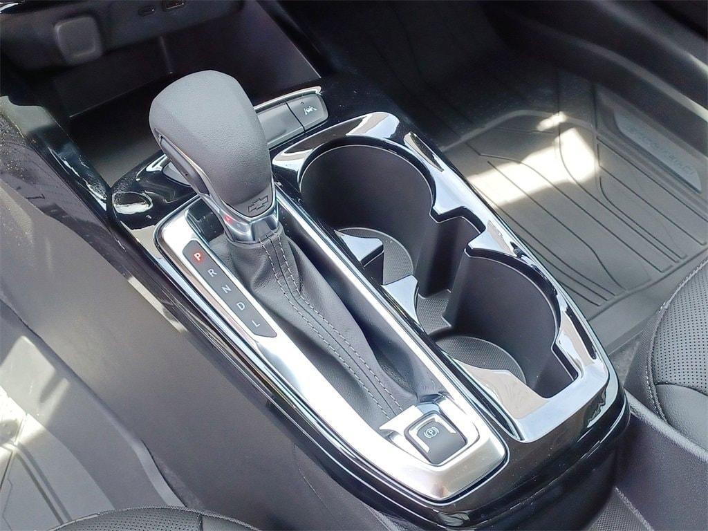 new 2025 Chevrolet Trax car, priced at $26,155