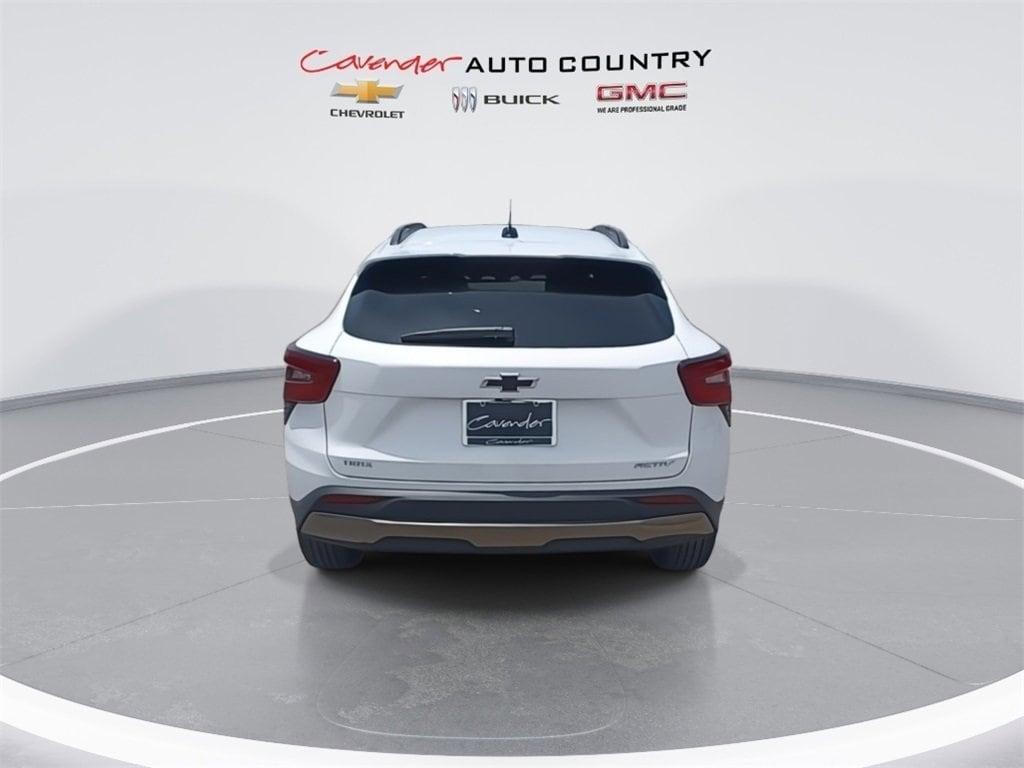 new 2025 Chevrolet Trax car, priced at $26,155