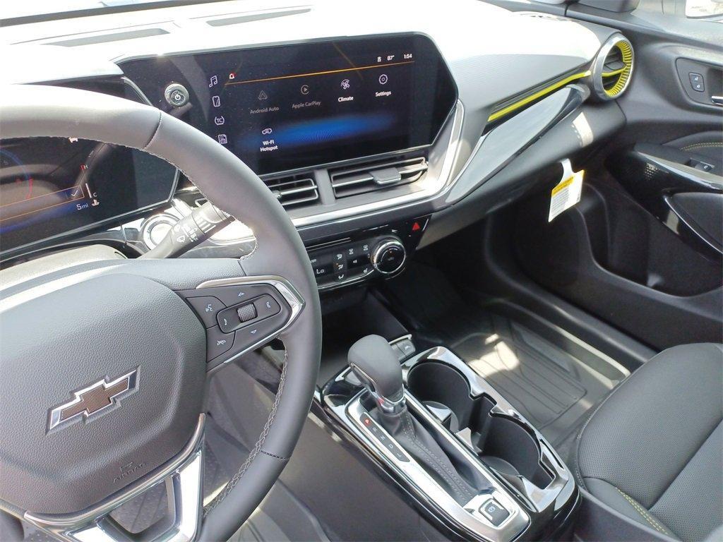 new 2025 Chevrolet Trax car, priced at $26,155