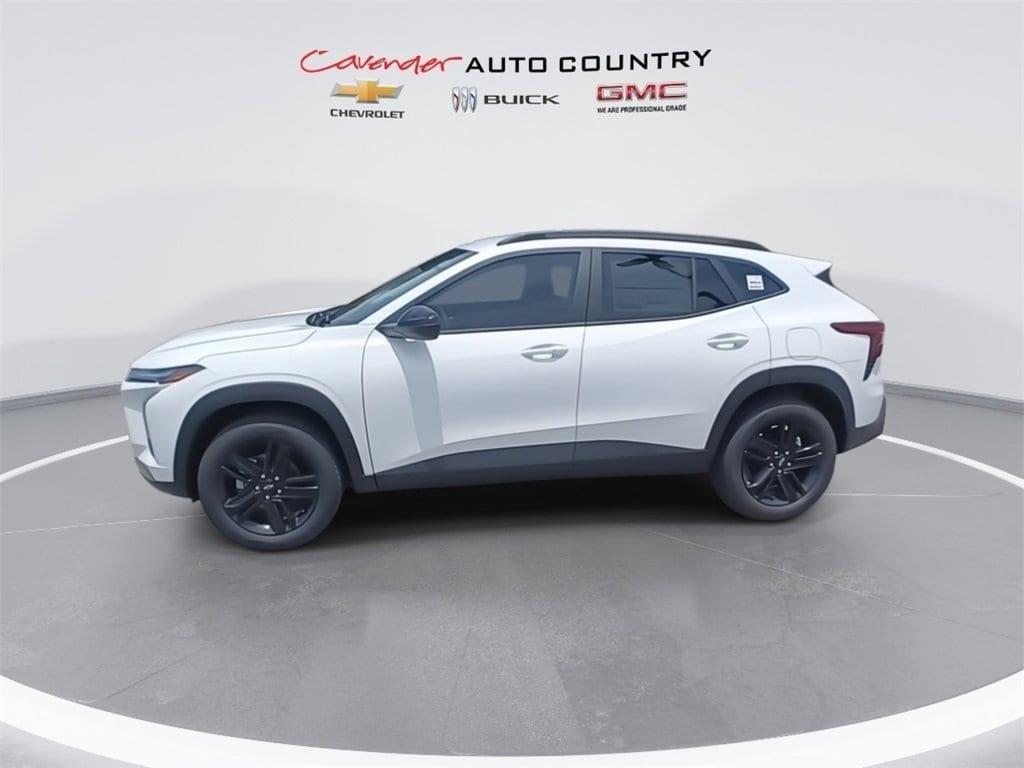 new 2025 Chevrolet Trax car, priced at $26,155