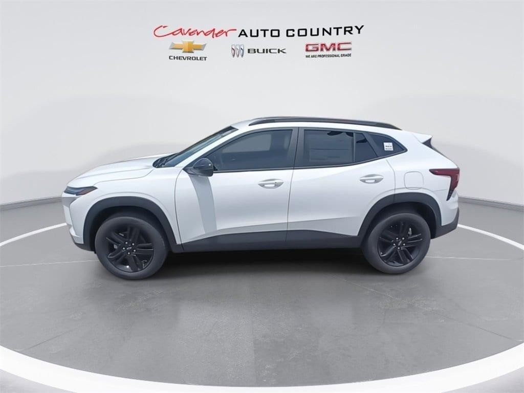 new 2025 Chevrolet Trax car, priced at $26,155