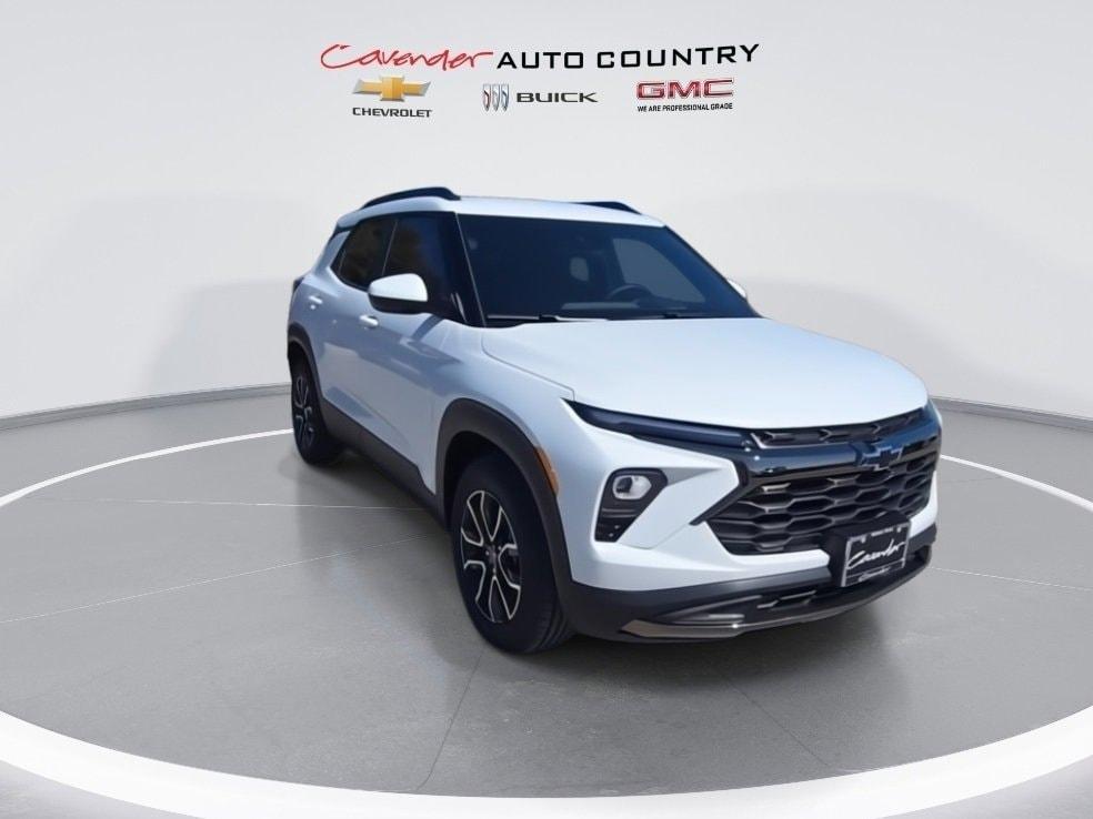 new 2025 Chevrolet TrailBlazer car, priced at $27,566