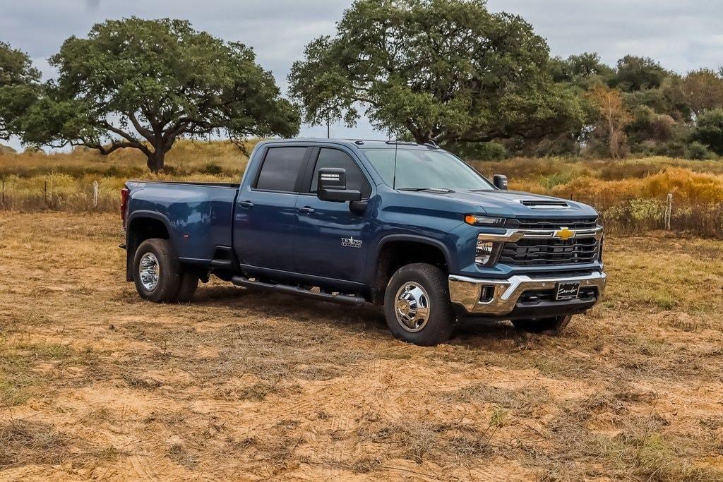 new 2025 Chevrolet Silverado 3500 car, priced at $76,450