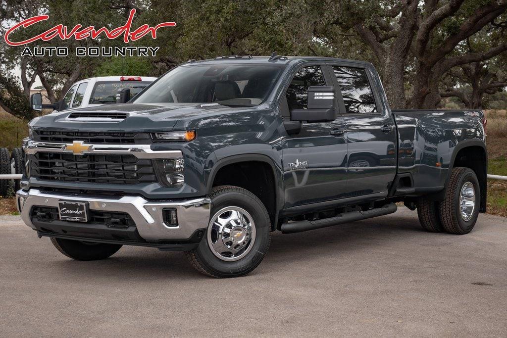 new 2025 Chevrolet Silverado 3500 car, priced at $75,580