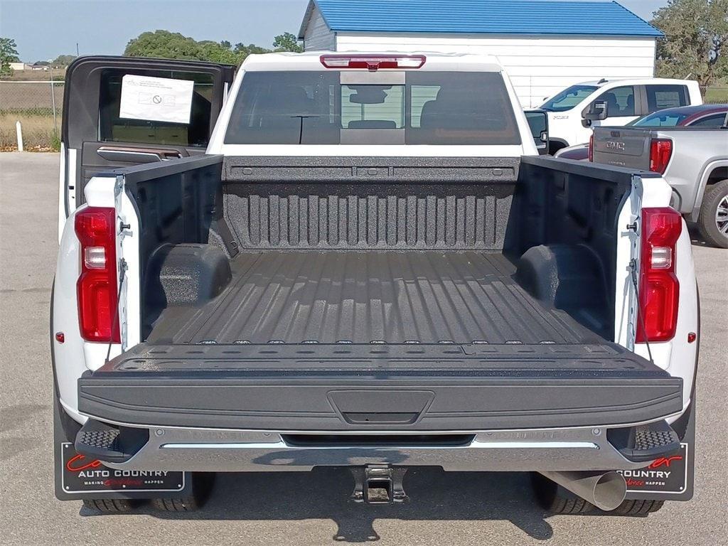 new 2025 Chevrolet Silverado 3500 car, priced at $77,630