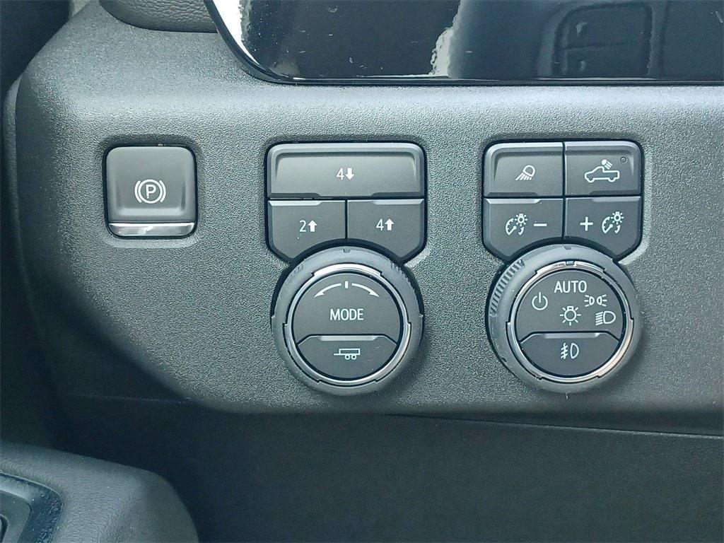 new 2025 Chevrolet Silverado 3500 car, priced at $77,630
