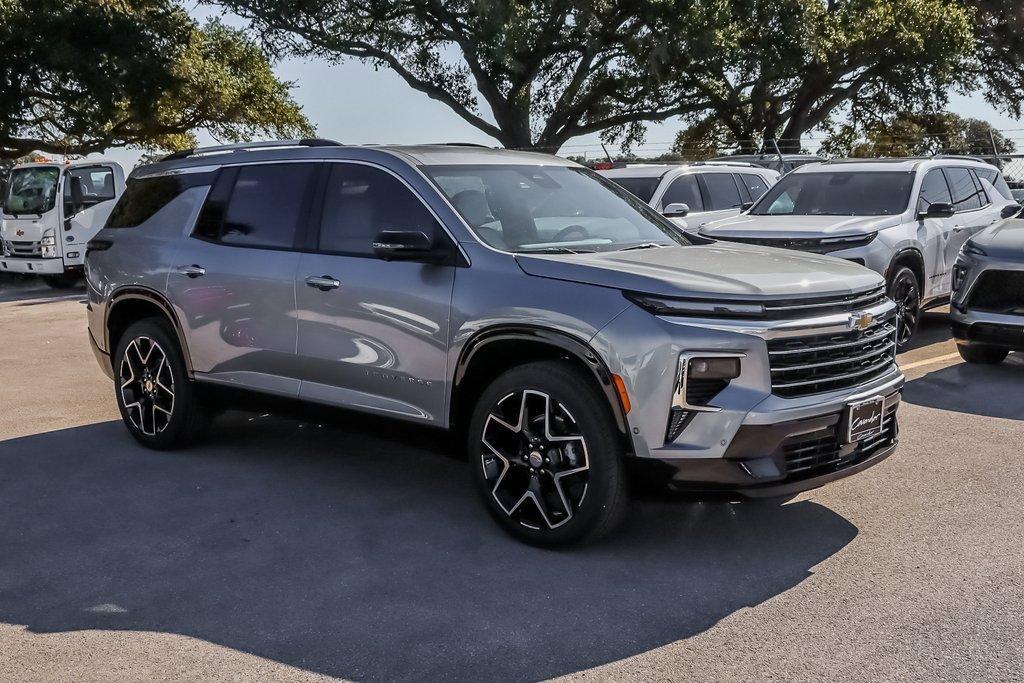 new 2025 Chevrolet Traverse car, priced at $55,345