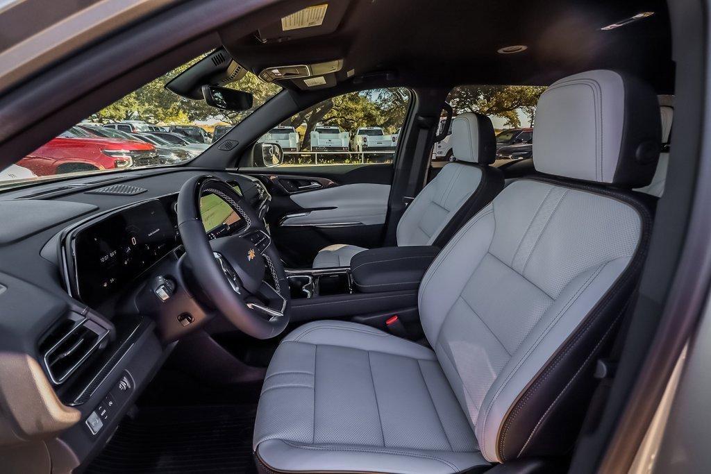 new 2025 Chevrolet Traverse car, priced at $55,345