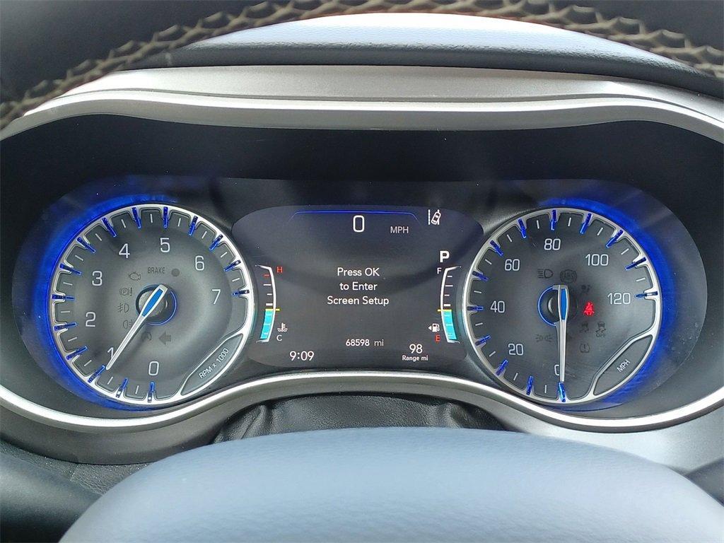 used 2023 Chrysler Pacifica car, priced at $21,992