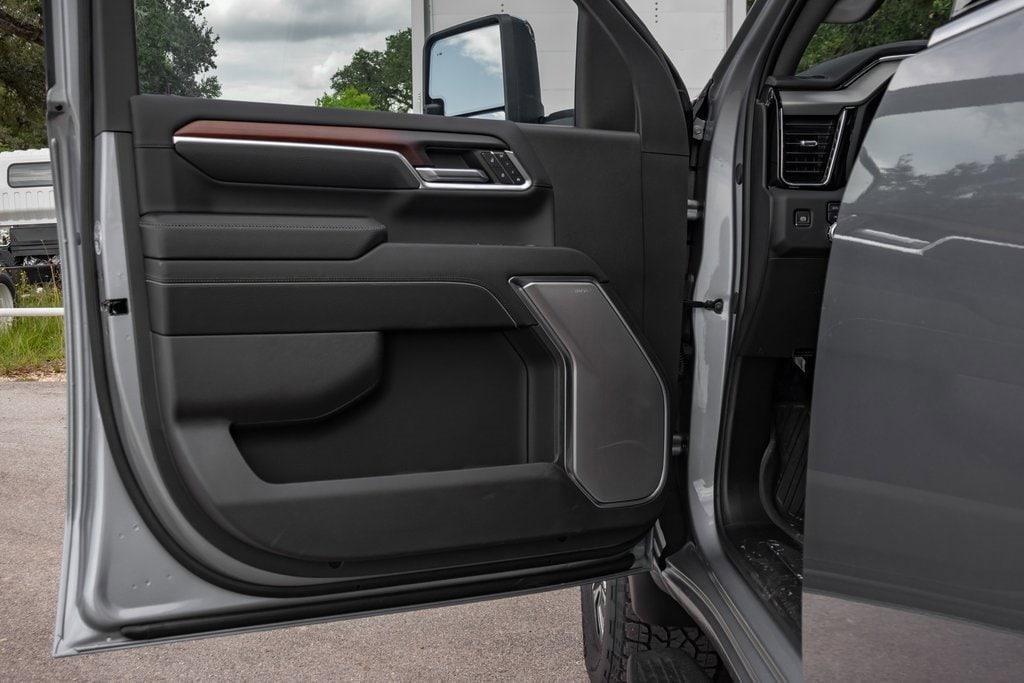 new 2024 GMC Sierra 2500 car, priced at $81,252