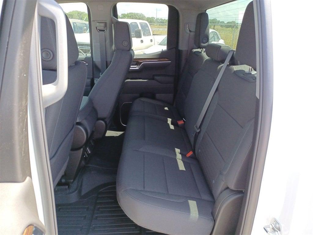 new 2025 GMC Sierra 1500 car, priced at $51,097