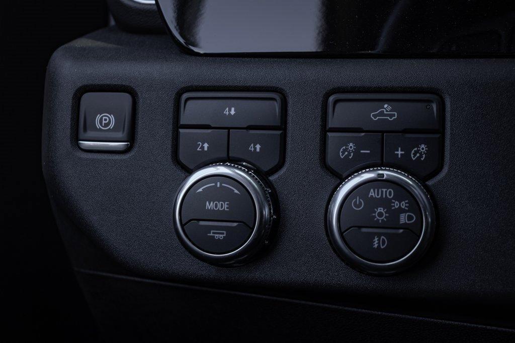 new 2025 GMC Sierra 3500 car, priced at $71,118