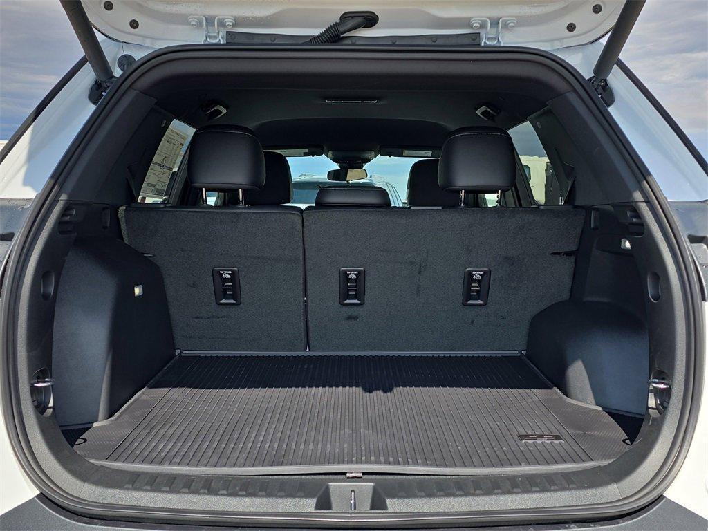 new 2026 Chevrolet Equinox car, priced at $31,915