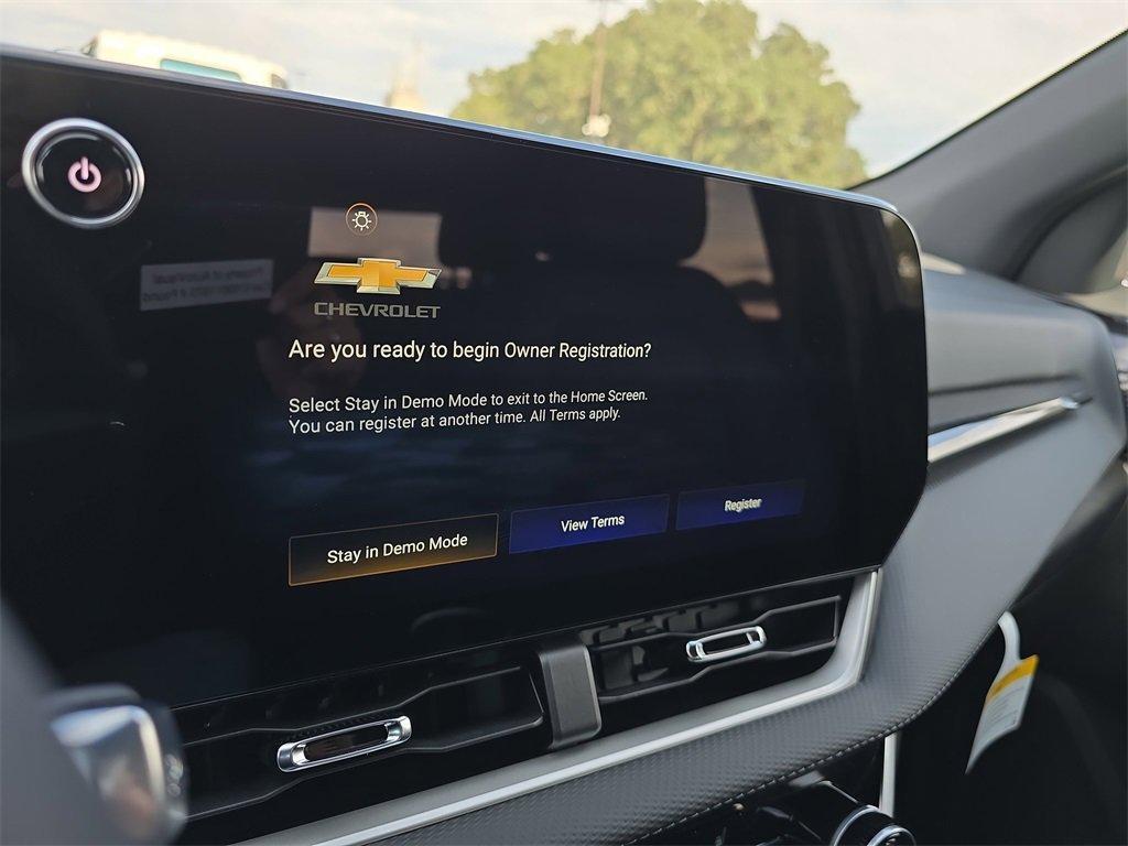 new 2026 Chevrolet Equinox car, priced at $31,915