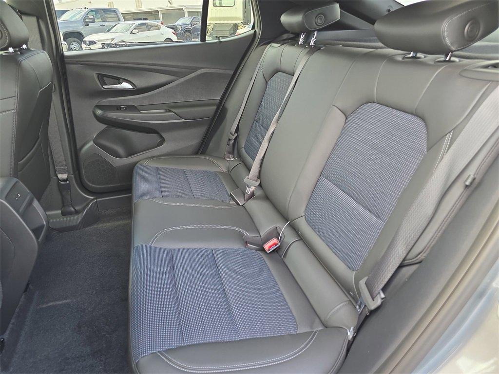 new 2025 Buick Envista car, priced at $27,775
