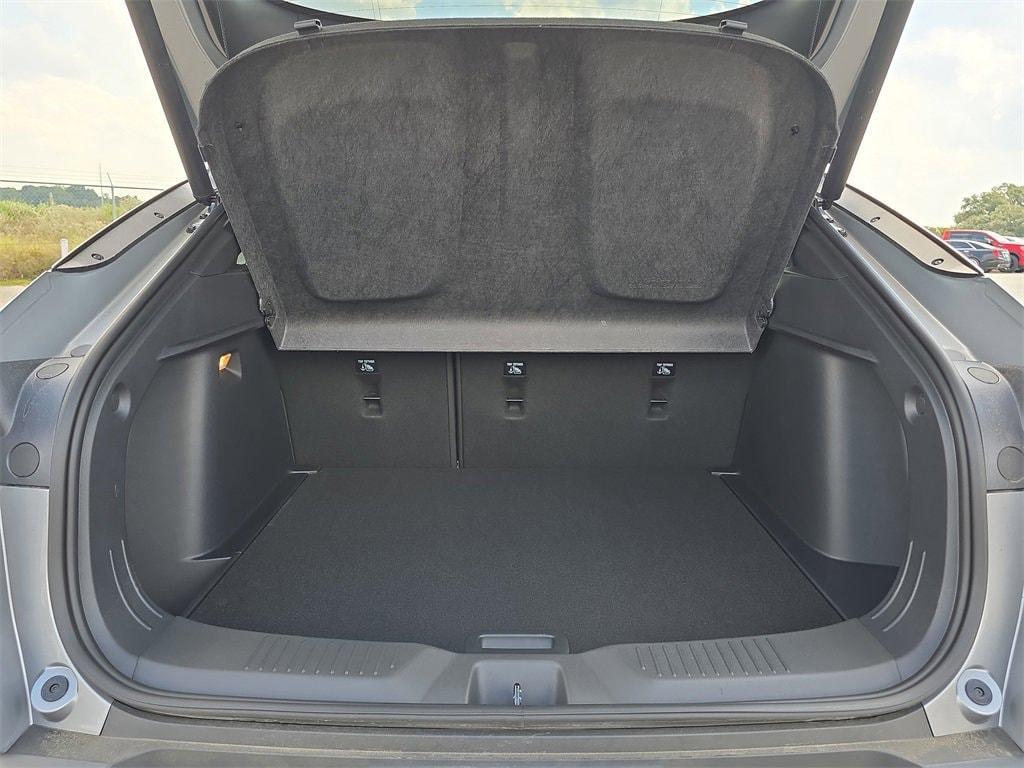 new 2025 Buick Envista car, priced at $27,775