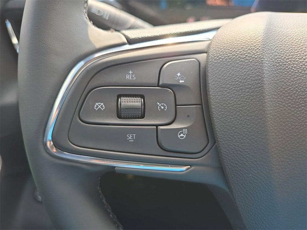 new 2025 Buick Envista car, priced at $27,775