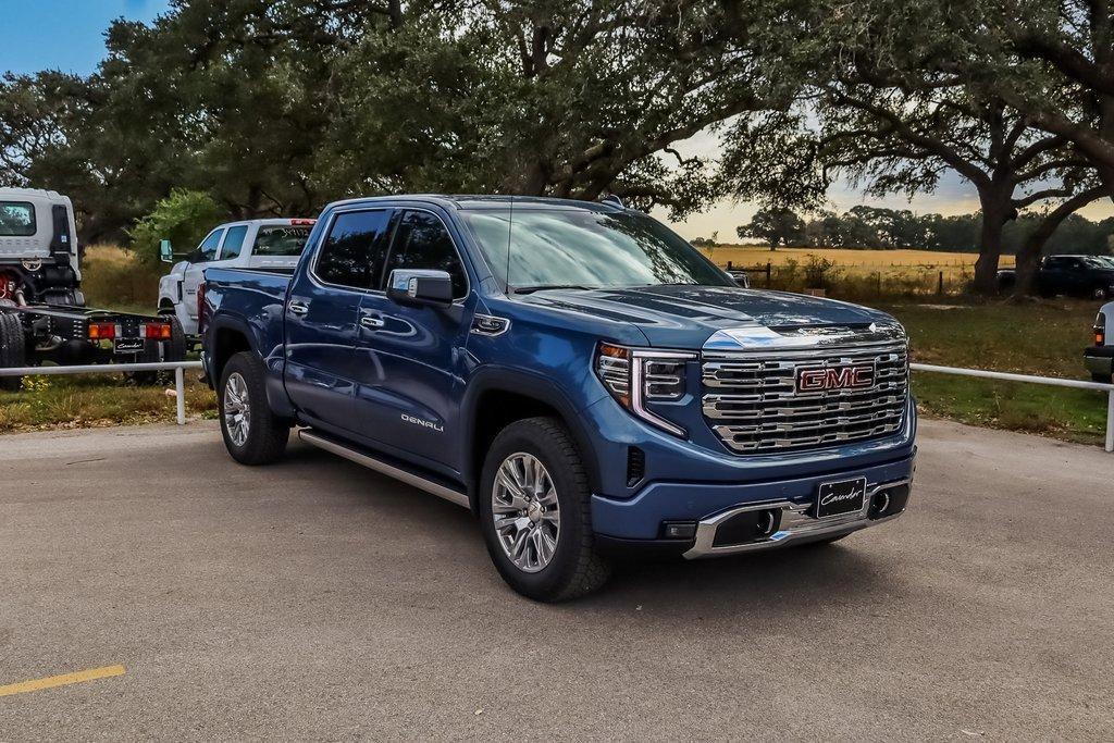 new 2025 GMC Sierra 1500 car, priced at $67,319