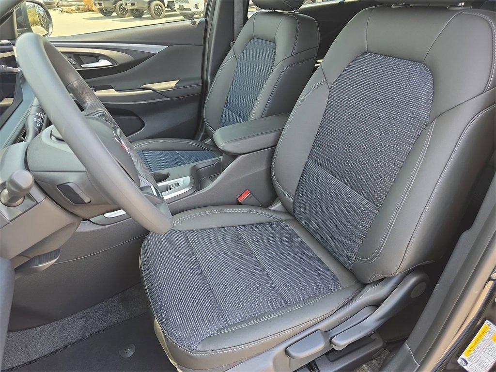 new 2025 Buick Envista car, priced at $25,690