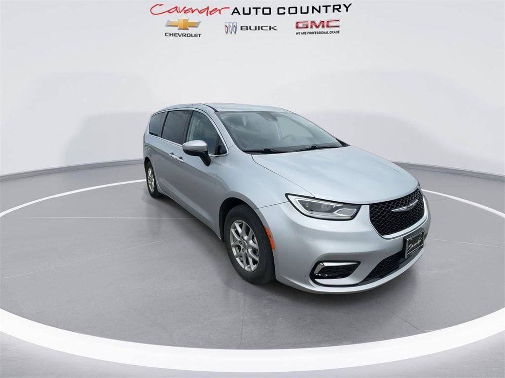 used 2023 Chrysler Pacifica car, priced at $22,591
