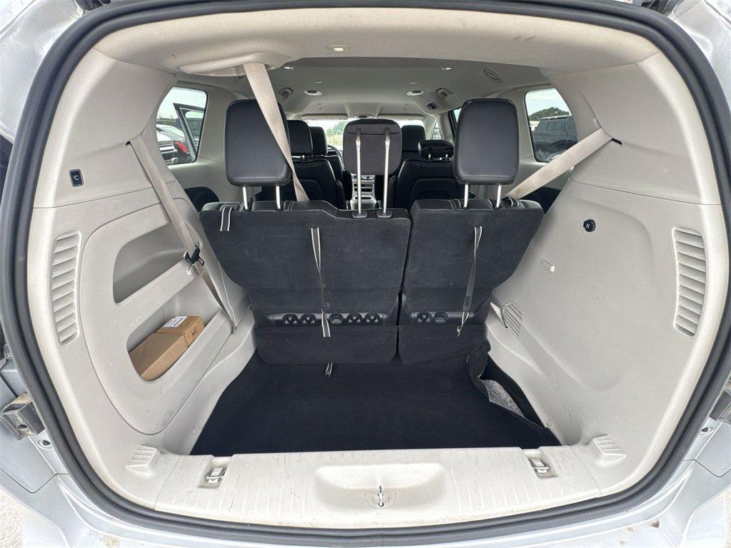 used 2023 Chrysler Pacifica car, priced at $22,591