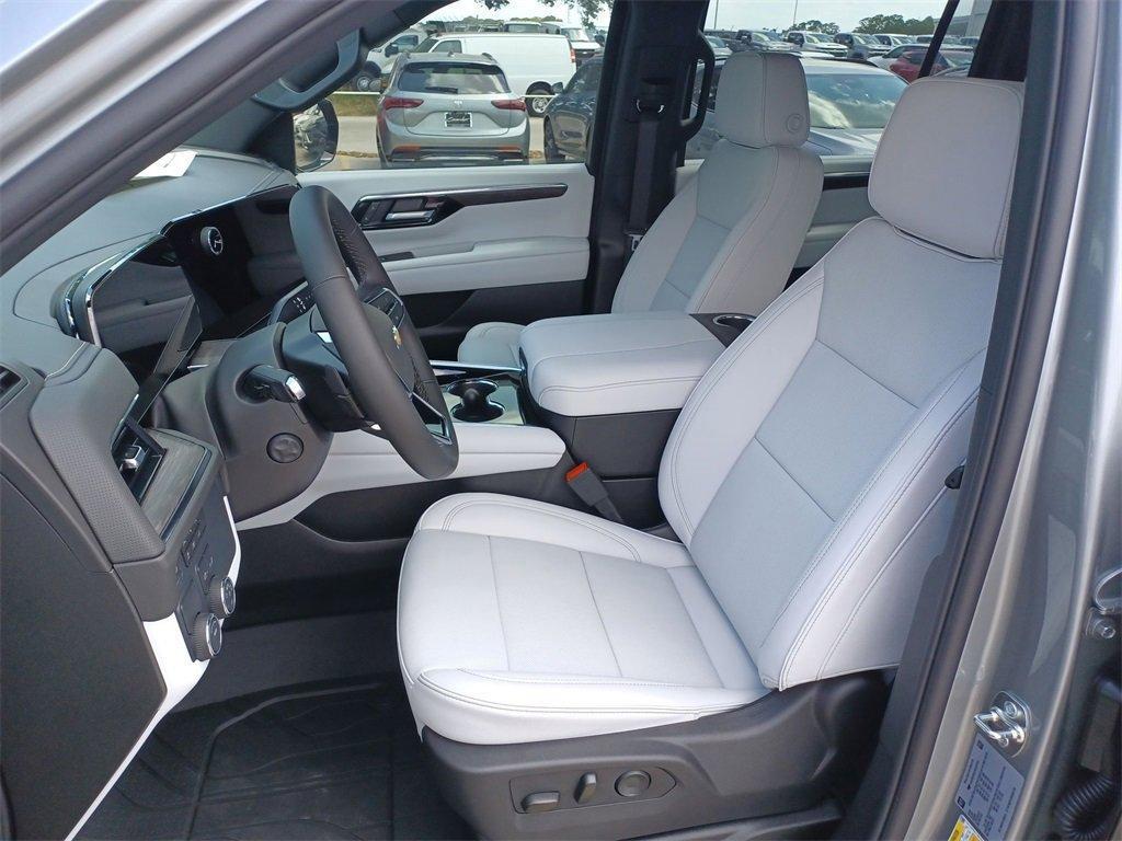 new 2025 Chevrolet Suburban car, priced at $69,565
