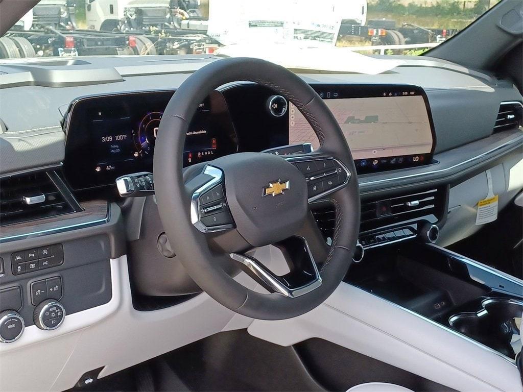 new 2025 Chevrolet Suburban car, priced at $69,565