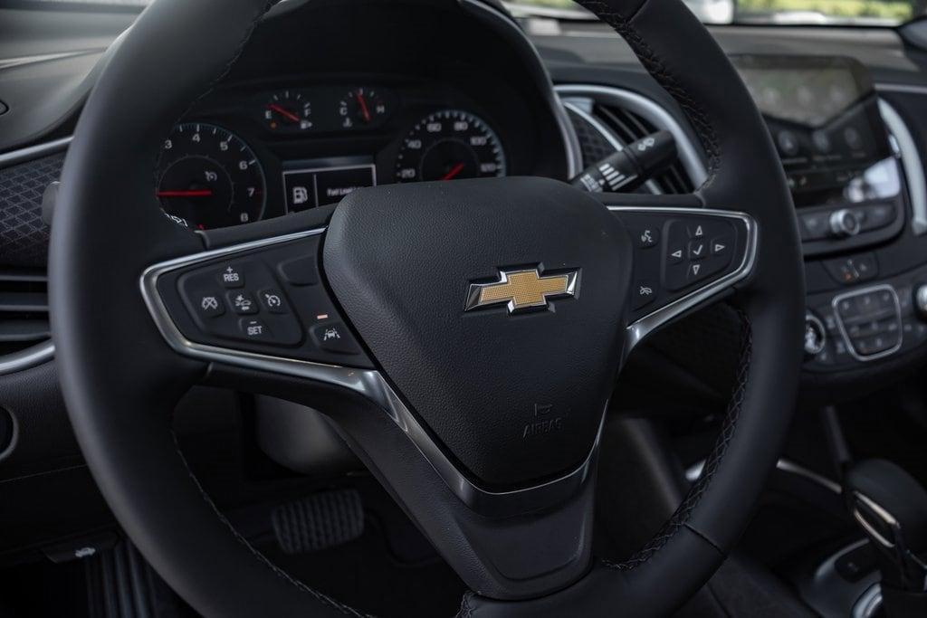 new 2025 Chevrolet Malibu car, priced at $25,728