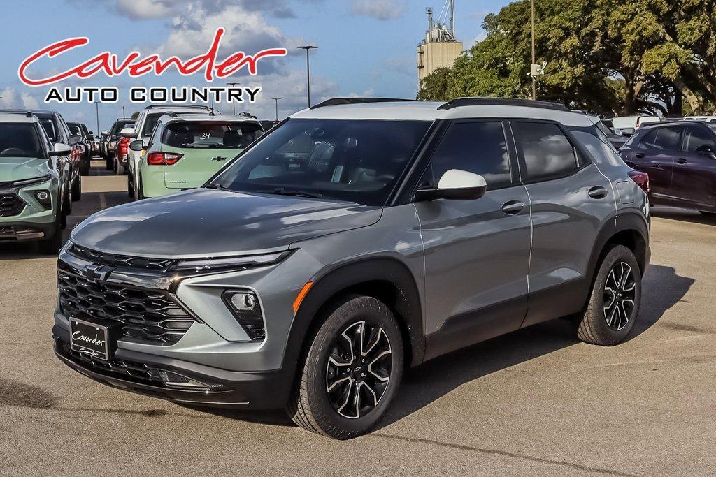 new 2025 Chevrolet TrailBlazer car, priced at $27,482