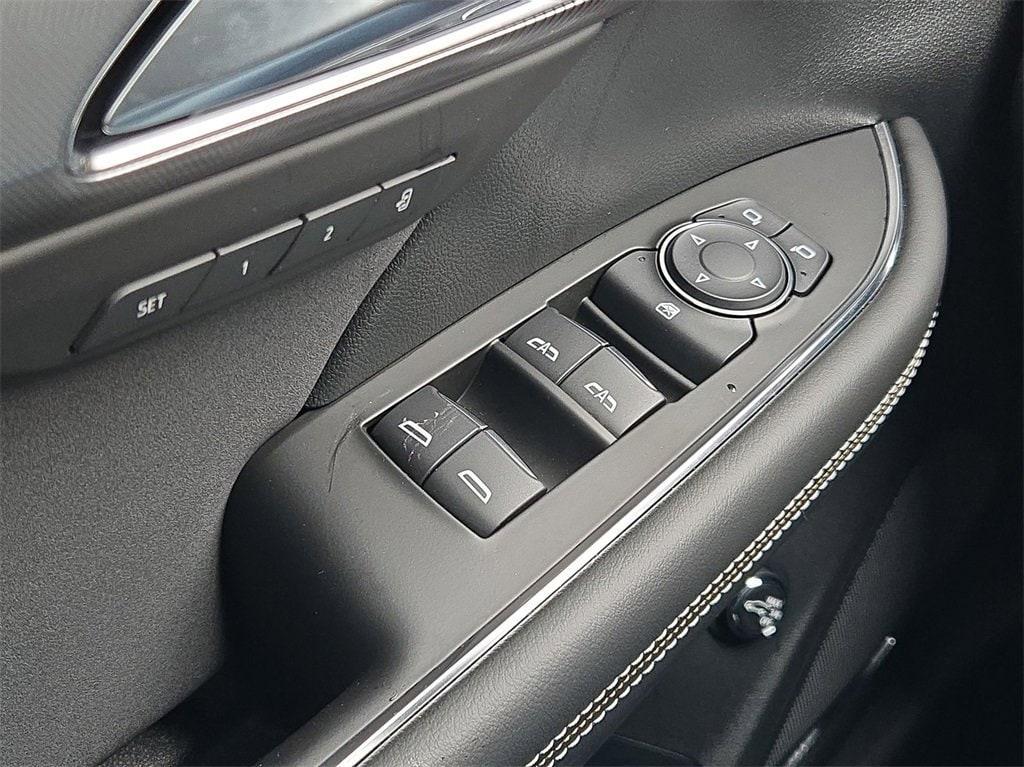 new 2025 Buick Envision car, priced at $39,894