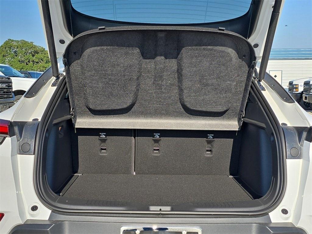 new 2025 Buick Envista car, priced at $24,785