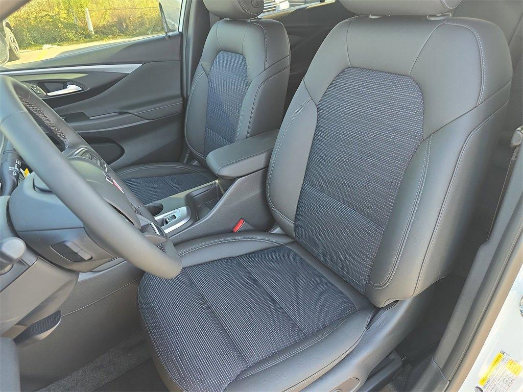 new 2025 Buick Envista car, priced at $24,785