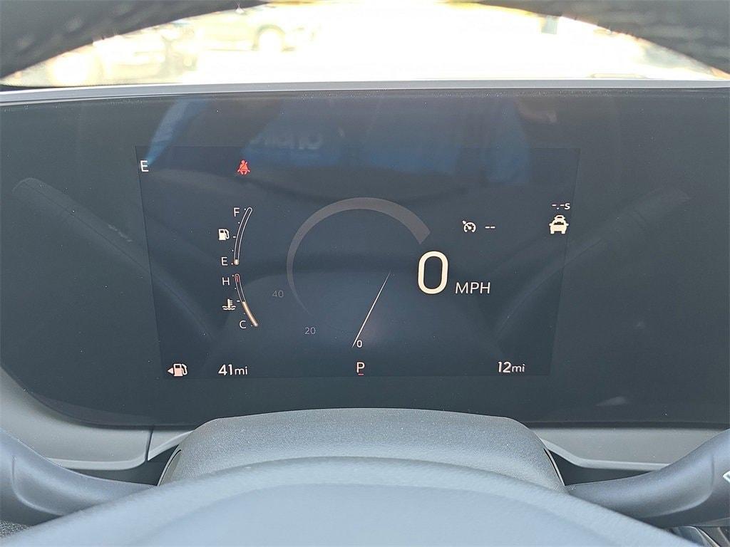 new 2025 Buick Envista car, priced at $24,785